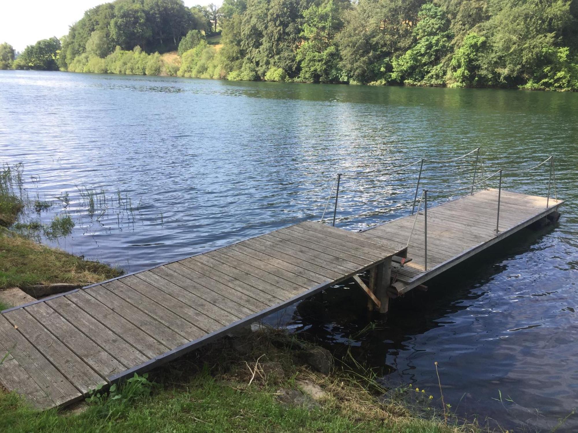 Maison Lac De Pareloup -Les Pieds Dans L'Eau- Arvieu Zewnętrze zdjęcie