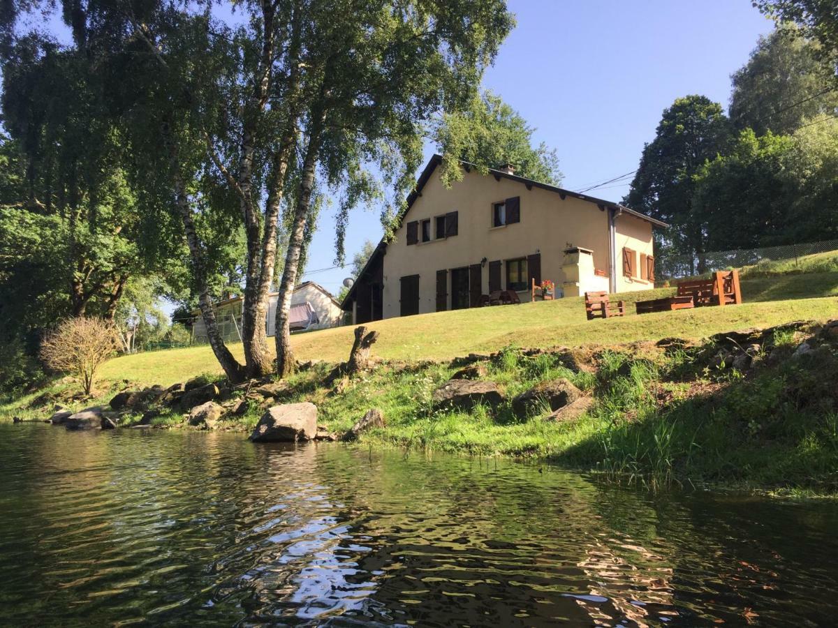 Maison Lac De Pareloup -Les Pieds Dans L'Eau- Arvieu Zewnętrze zdjęcie